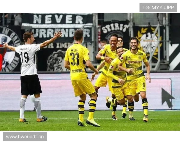 多特蒙德争冠关键阶段掉链子,球队稳定性面临考验,对赛季走势形成制约 多特蒙德争冠关键阶段掉链子,球队稳定性面临考验,对赛季走势形成制约