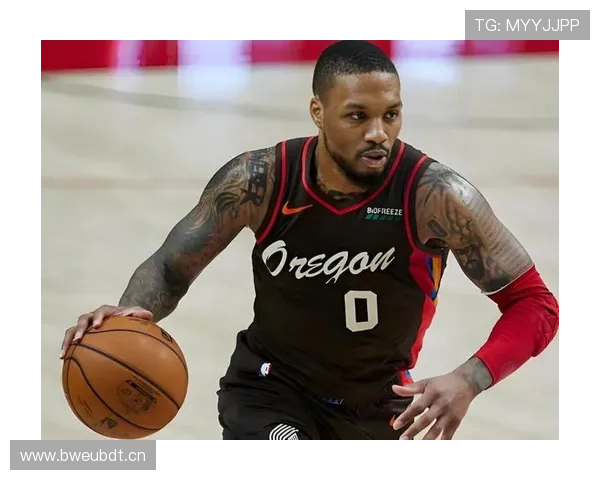 利拉德休赛期还在练后撤步？这人是不是不用睡觉啊