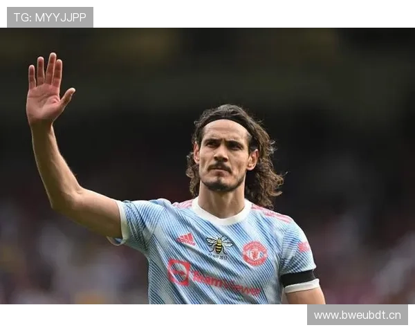 卡瓦尼训练完回家还得自己熨球衣？