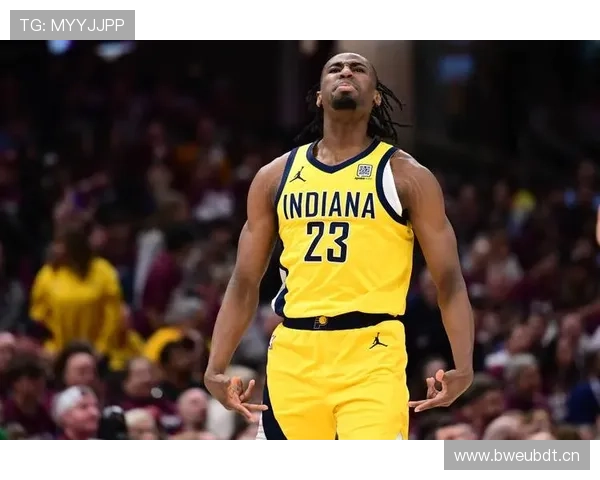 哈利伯顿突破组织表现提升，季后赛关键助攻拉开进攻差距